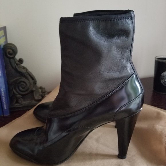 New TOD'S patent sock booties sz 8